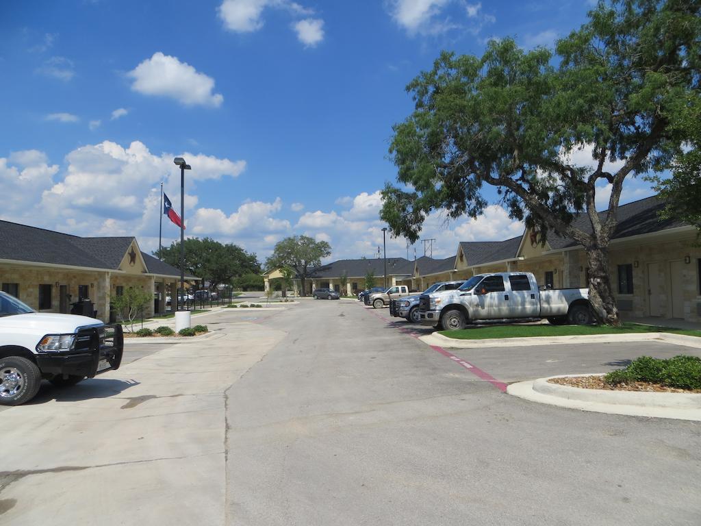 Hotel Texas Cuero Buitenkant foto